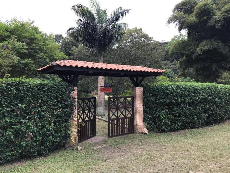 Chale Carolina Bela Villa Guaramiranga Exterior photo